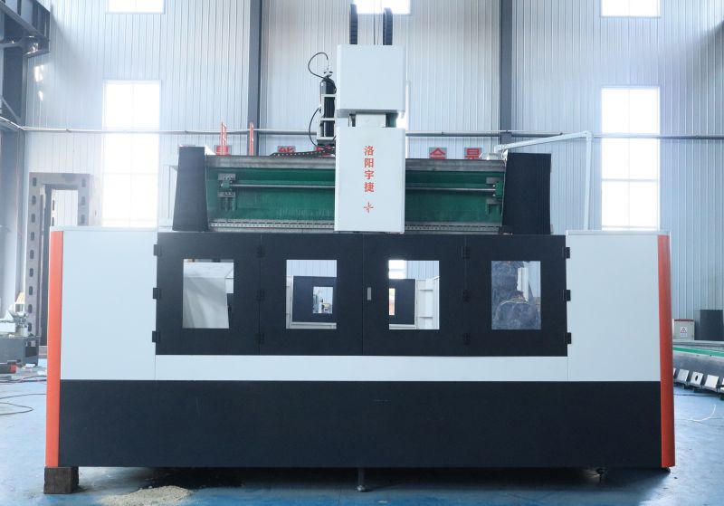 洛陽(yáng)宇捷自主生產(chǎn)加工裝配的數(shù)控龍門(mén)銑床順利發(fā)貨！